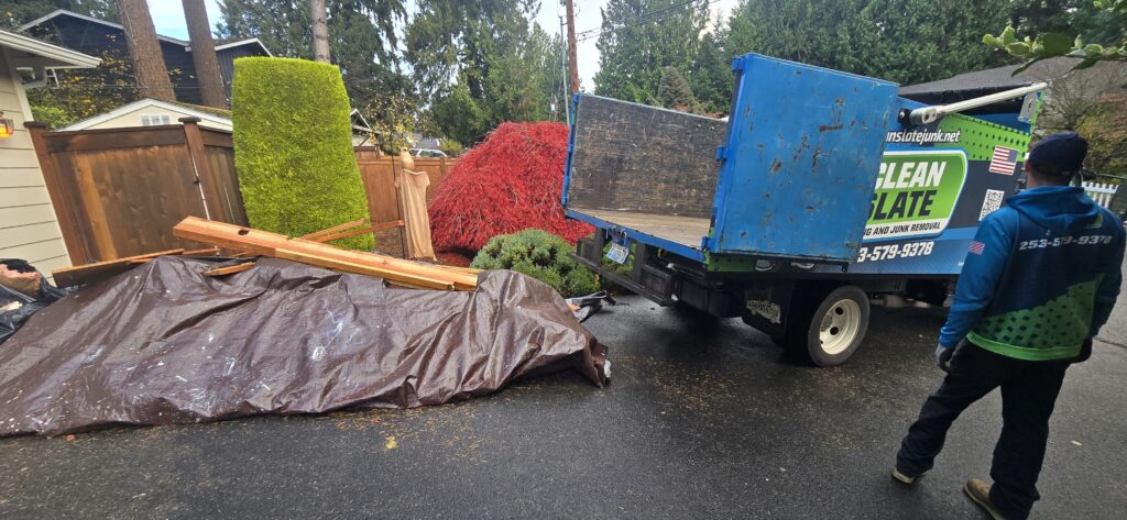 Olympia Garage Cleanouts Services